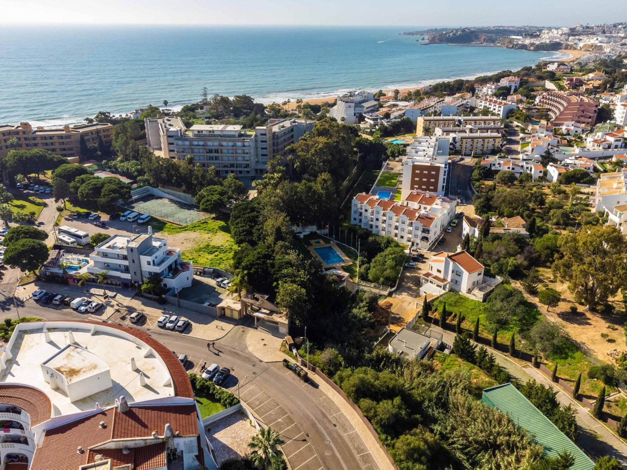 Lemon House - 400M From The Beach - Wifi Albufeira Exteriör bild