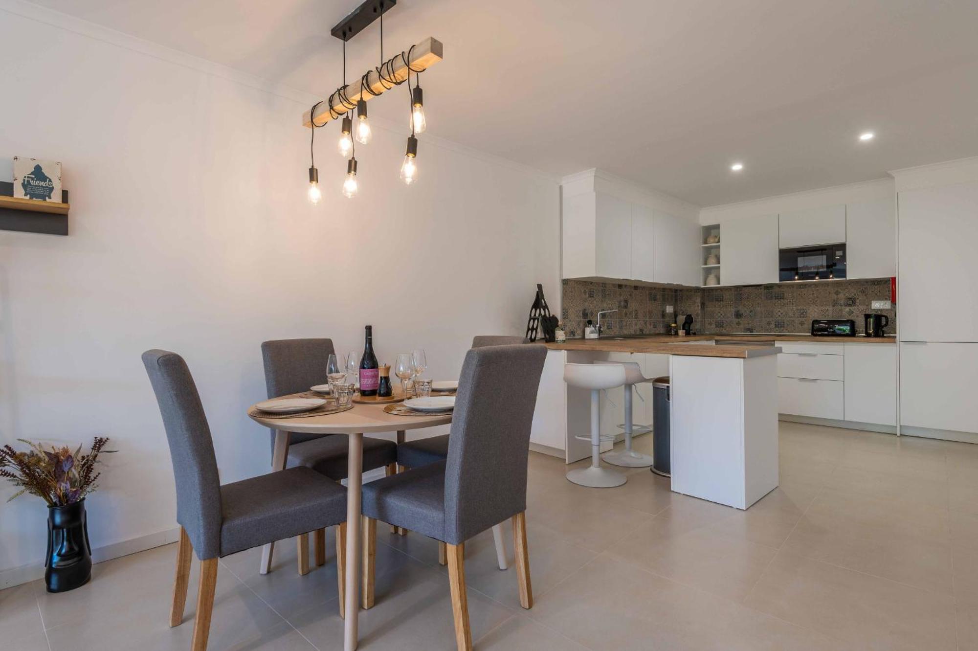 Lemon House - 400M From The Beach - Wifi Albufeira Exteriör bild