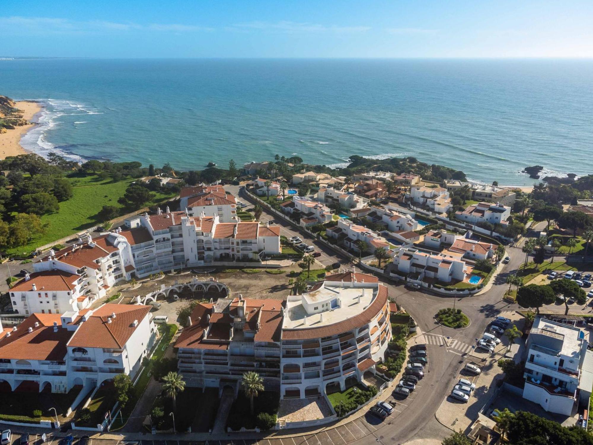 Lemon House - 400M From The Beach - Wifi Albufeira Exteriör bild