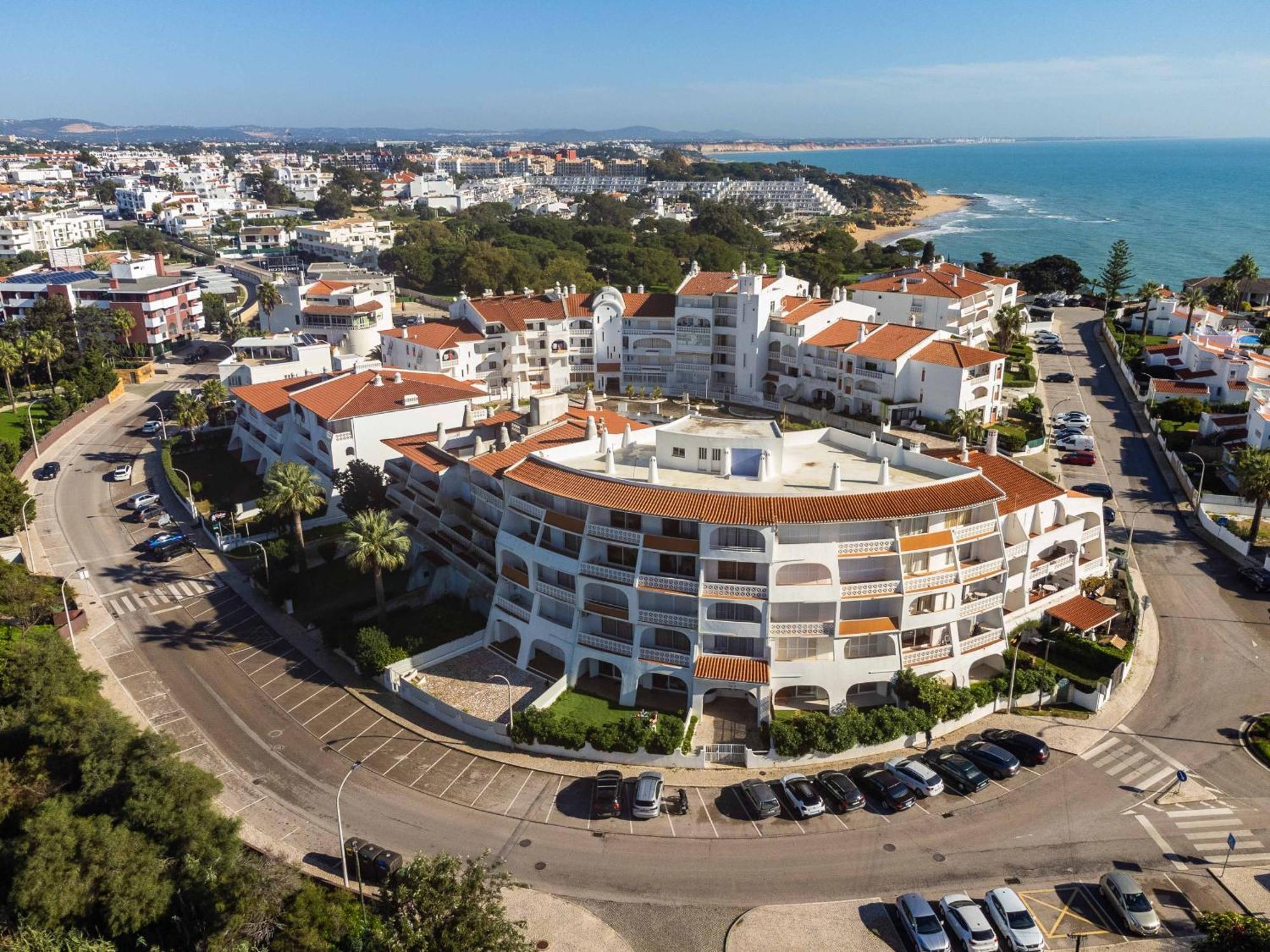 Lemon House - 400M From The Beach - Wifi Albufeira Exteriör bild
